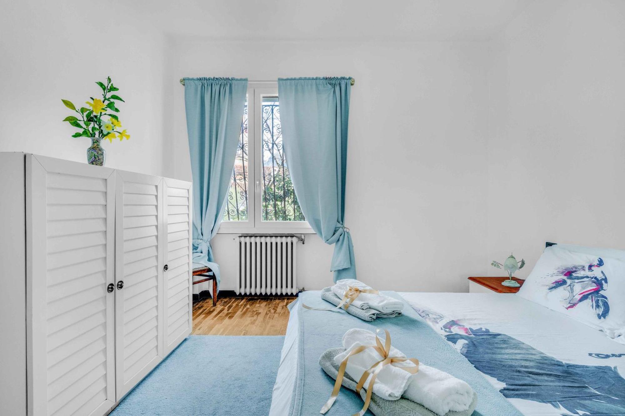 Ampia Dimora A Salo Con Parcheggio E Giardino Apartment Exterior photo